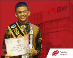 Hudaya Nazdif Maula Abdillah, a Pharmacy Undergraduate Student, was Chosen to be the Batik Boy of Kediri Regency 2019 on July 19, 2019.
