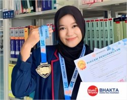 Anita Octasari, a Public Health undergraduate student, successfully earned a 