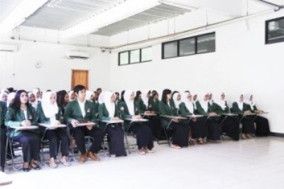 Suasana Sakral dan Khidmat Turut Mewarnai Acara Ucap Janji Profesi Kedokteran Gigi