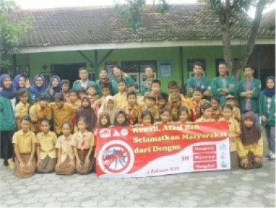 Peduli Wabah DBD, Himpunan Mahasiswa Kesehatan Masyarakat IIK BW Gelar Penyuluhan DBD di SDN 1 Kedak