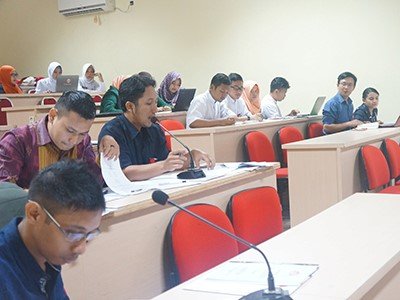 Persiapan Monev Dikti, IIK BW Selenggarakan Program Monitoring dan Evaluasi PKM untuk Mahasiswa