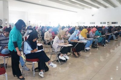 Pelaksanaan Tes Tulis dan Tes Kesehatan Jalur Reguler 2 Bagi Calon MABA IIK BW TA 2017/2018