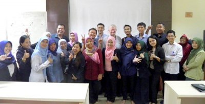 Menjawab Tantangan Era Global dengan Melatih Kemampuan Bahasa Inggris