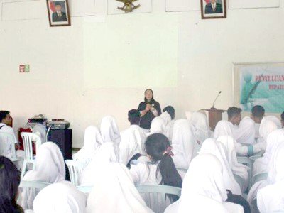 IIK Bhakti Wiyata Tingkatkan Wawasan dan Kepedulian Melalui Penyuluhan Vaksin Hepatitis B