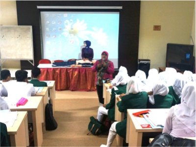 IIK Bekali Mahasiswa D3 RMIK dengan Materi BLS