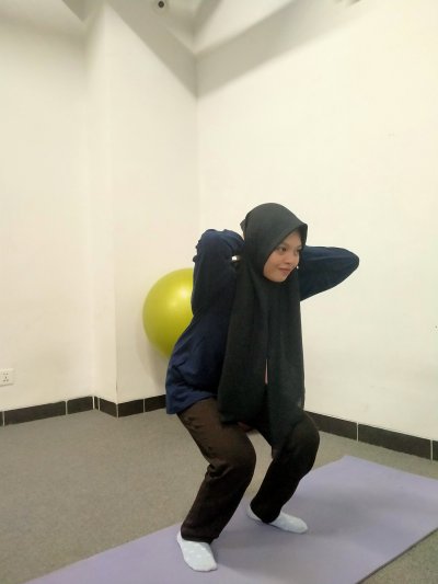 Tahap 6: Squat