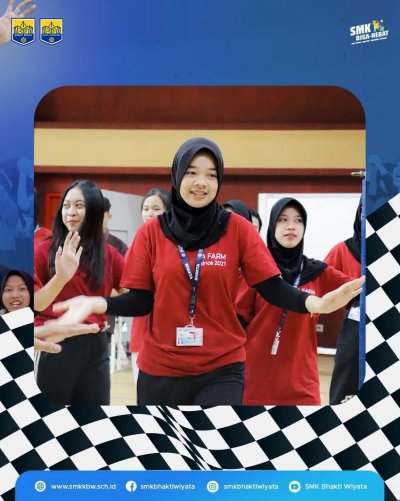 Penampilan flashmob dari panitia osis
