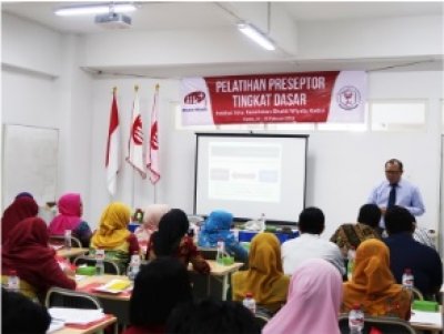 Fakultas Farmasi IIK BW Selenggarakan Seminar Preseptor Tingkat Dasar Sebagai Persiapan Pembukaan Prodi Profesi Apoteker.