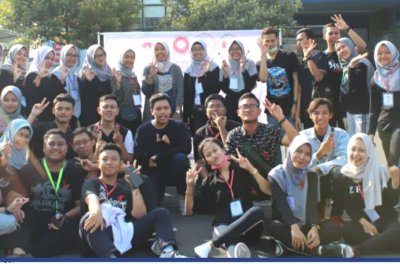 Peringati Hari AIDS Sedunia: BEM Fakultas Farmasi IIK BW Gelar Edukasi HIV/AIDS