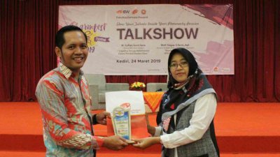 Semarak PharmFest 2019 di IIK BW