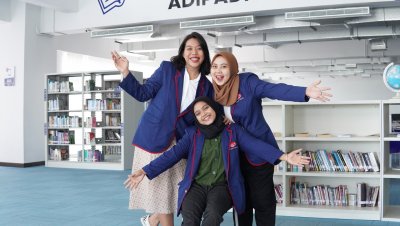 Mahasiswa Prodi D3 RMIK Bhakta Juara Umum di Lomba Video Skill Lab di Politeknik Kesehatan Kartini Bali