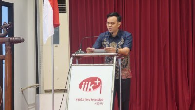 Presentasikan Hasil PKL: Program Studi D3 Fisioterapi IIK Bhakti Wiyata Selenggarakan Alih Informasi
