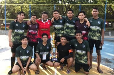 Tim Futsal FKG IIK BW Raih Juara 2 dalam Ajang D-Start 2019 di Surabaya.