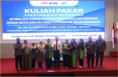 Prodi S1 Keperawan dan Profesi Ners IIK BW Selenggarakan Kuliah Pakar