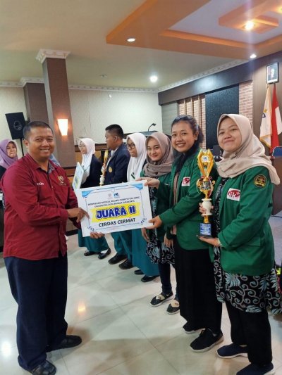 Mahasiswa D3 RMIK BW Raih Juara 2 Lomba Cerdas Cermat IMRC di Surakarta