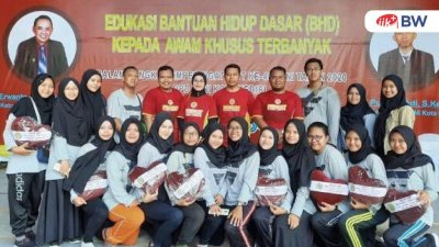 Dosen dan Mahasiswa Keperawatan IIK BW Ikuti Peragaan Massal BHD untuk Pecahkan Rekor MURI