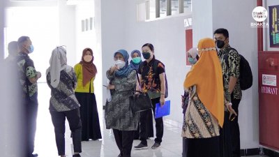 Dikunjungi PN UKAI, Prodi Pendidikan Profesi Apoteker IIK BHAKTA Kejar Syarat Pelaksanaan Ujian Osce