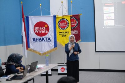 Rapat Tinjauan Manajemen IIK Bhakta : Siap Jadikan IIK Bhakta sebagai Kampus yang Berkelas Dunia