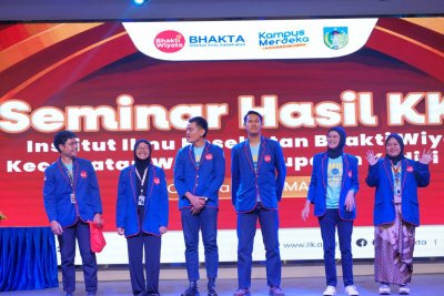 Seminar Hasil KKN IIK Bhakta: Kembangkan Potensi Desa, Ciptakan Desa Sehat