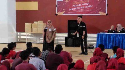 Pelaksanaan PKKMB IIK BW 2019 diisi dengan Sharing Motivasi