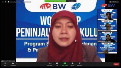 egenap sivitas akademika FIK IIK BW antusias mendengarkan materi dari narasumber.