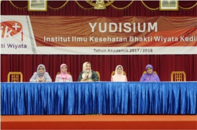 Fakultas Ilmu Kesehatan IIK Bhakti Wiyata Gelar Yudisium Tahap 2 T.A 2018/2019
